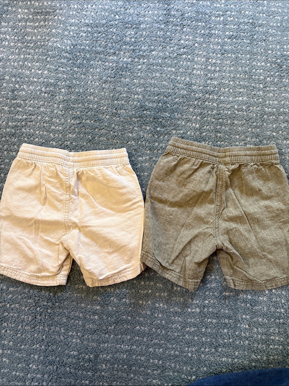Old Navy Boys 4T Dock Shorts Bundle - Navy, Tan, Cream, Khaki, Olive - Picture 5 of 6